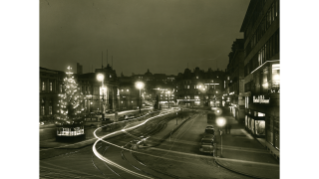Um 1935, Weihnachtsbeleuchtung am Bahnhofplatz